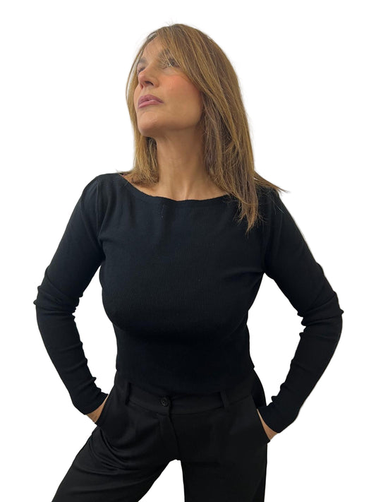 Maglia con scollo a barchetta